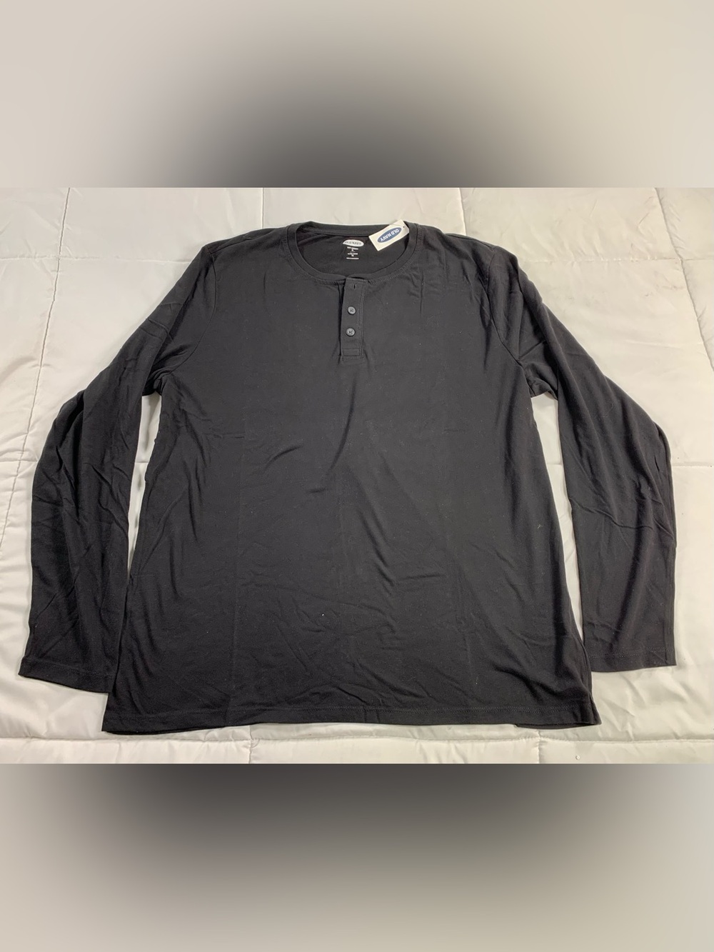 New old navy long sleeve shirt size XL